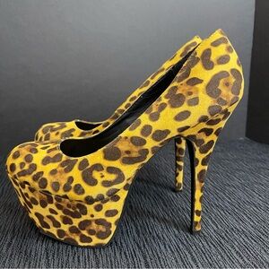 Dollhouse Stiletto Platform Leopard Print Shoes Size 10